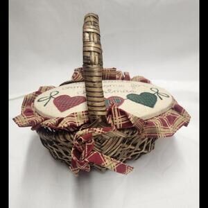 Vintage Christmas Basket Small Basket with Tie On Lid